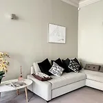 Executive Apartment - Hotel Particulier, Paris 16